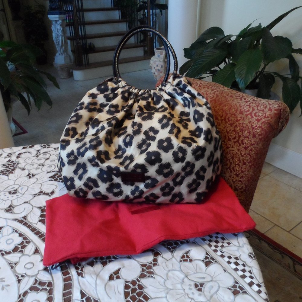 Red Valentino Leopard Print Beige/Black Tote Bag w/Leather Trim - Picture 1 of 16